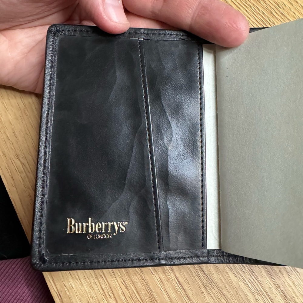 💕VINTAGE BURBERRY ADDRESS BOOK/CALENDAR💕 - Picture 6 of 13
